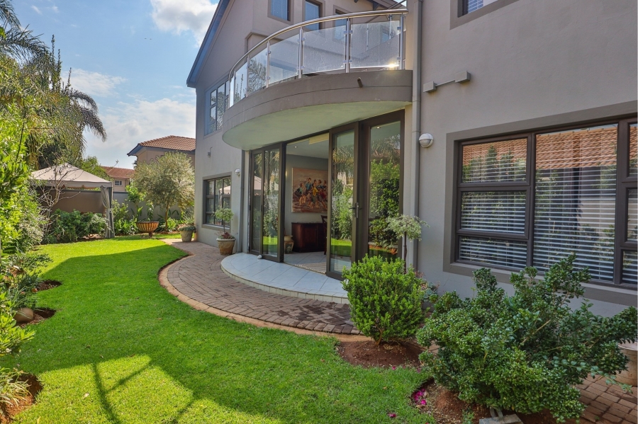 7 Bedroom Property for Sale in Melodie North West